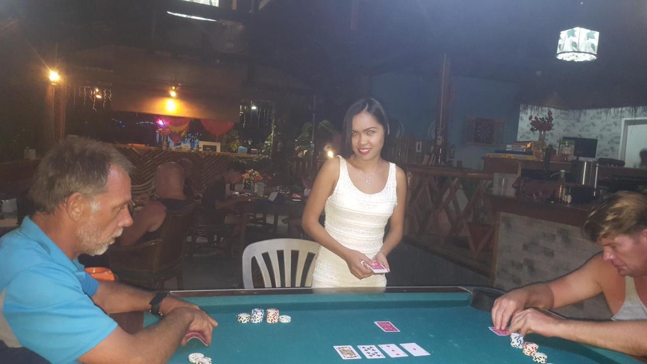 The Shark'S Tail Dive Center Hotel Daanbantayan Exterior photo